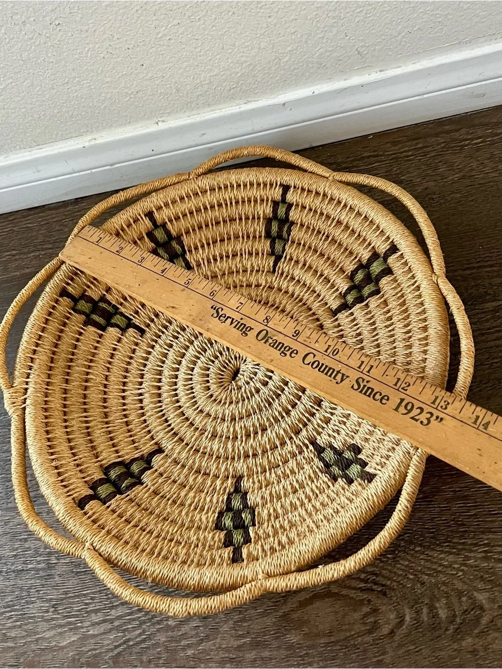 N/A handwoven seagrass